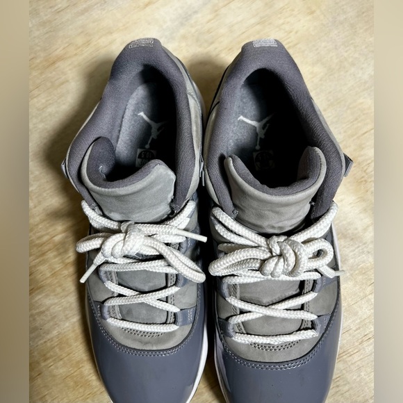 2018 Air Jordan 11 Retro Low ‘Cool Grey’ Men’s with Box – Used - Picture 5 of 8